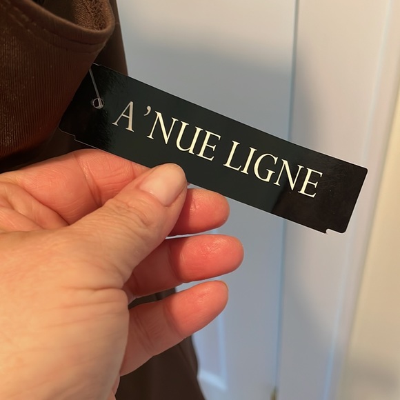 A'nue Ligne classic tank in walnut. Tactel & Lycra. Size XL. NWT - Picture 3 of 5